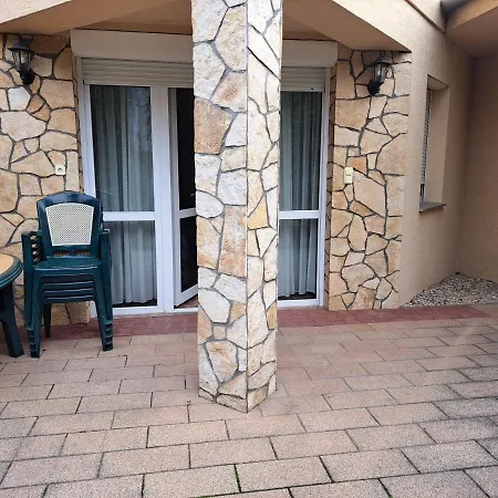 2 Haloszobas Apartman * Siofok