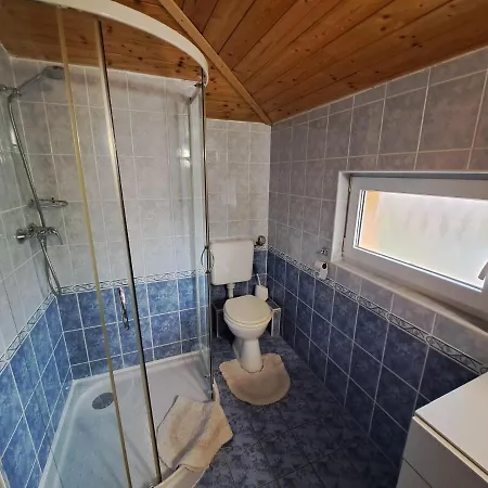 Apartment 2 Haloszobas Apartman Siofok